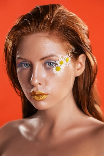 фотосессия девушки макияж с цветами